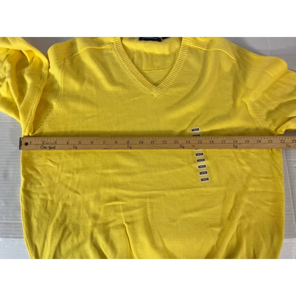 Jack Nicklaus Sweater Mens Medium Yellow V-Neck Golden Bear Golf Knit NWT